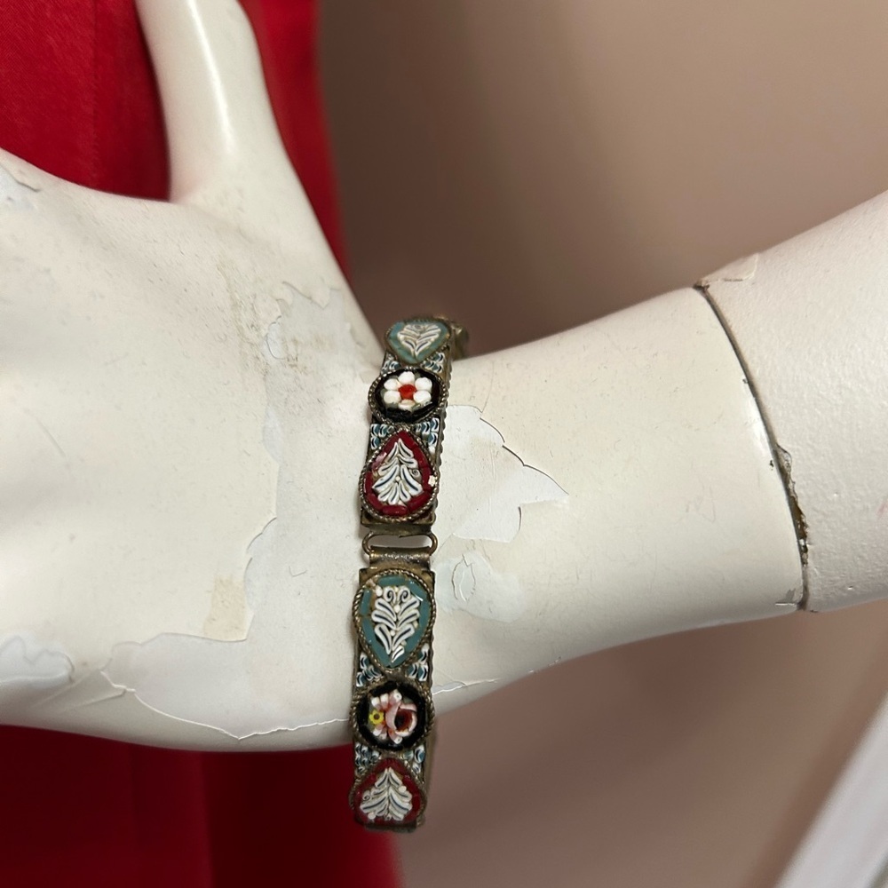 Vintage Enamel Bracelet with Red and Blue Accents Mosiac tile Renaissance 🙋‍♀️